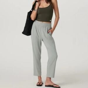 Vuori villa ankle pants talc minimalist tapered